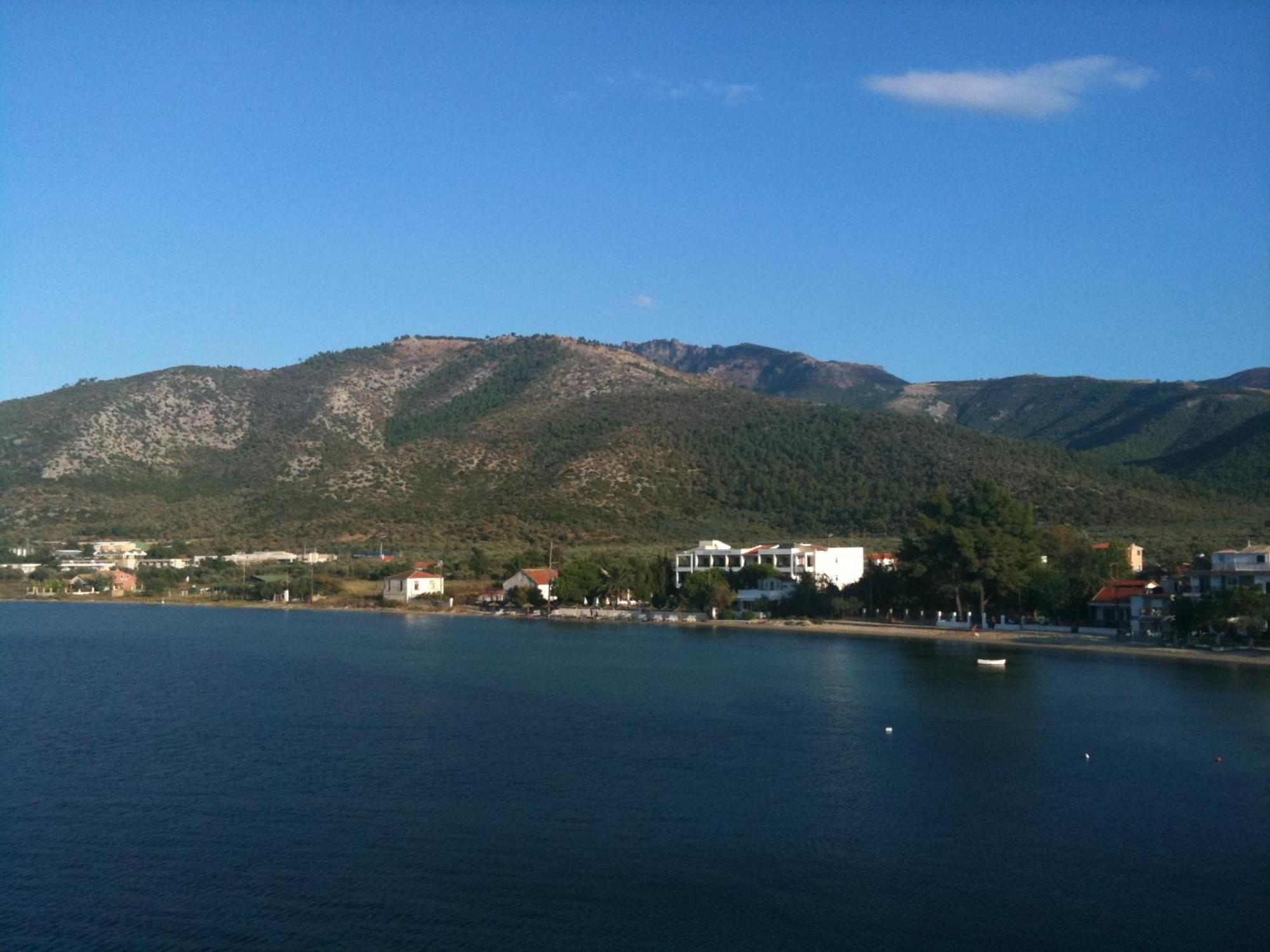 Vlachogiannis Hotel Prínos Esterno foto
