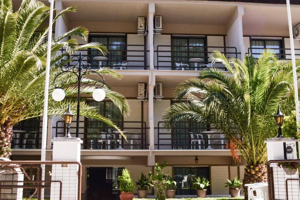 Vlachogiannis Hotel Prínos Esterno foto